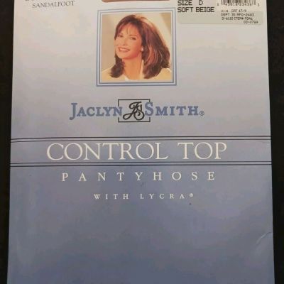 Vintage Jaclyn Smith Silky Sheer Control Top Pantyhose Sz D ~ Soft Beige